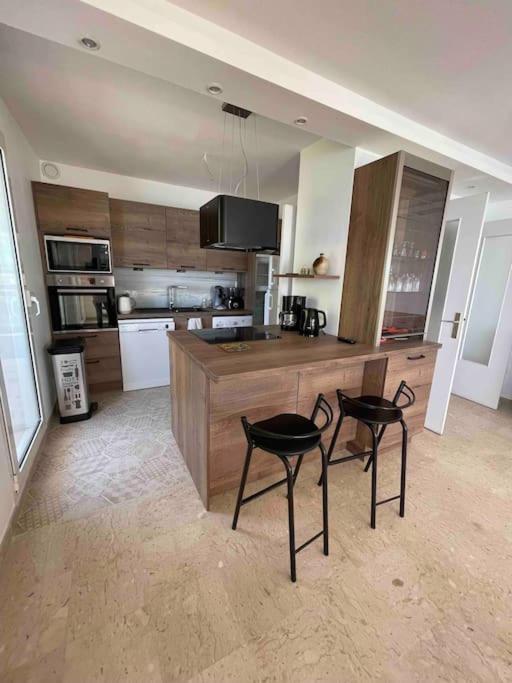 Appartement Bord De Mer Avec Garage Ментона Экстерьер фото