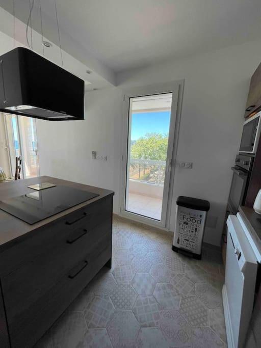 Appartement Bord De Mer Avec Garage Ментона Экстерьер фото